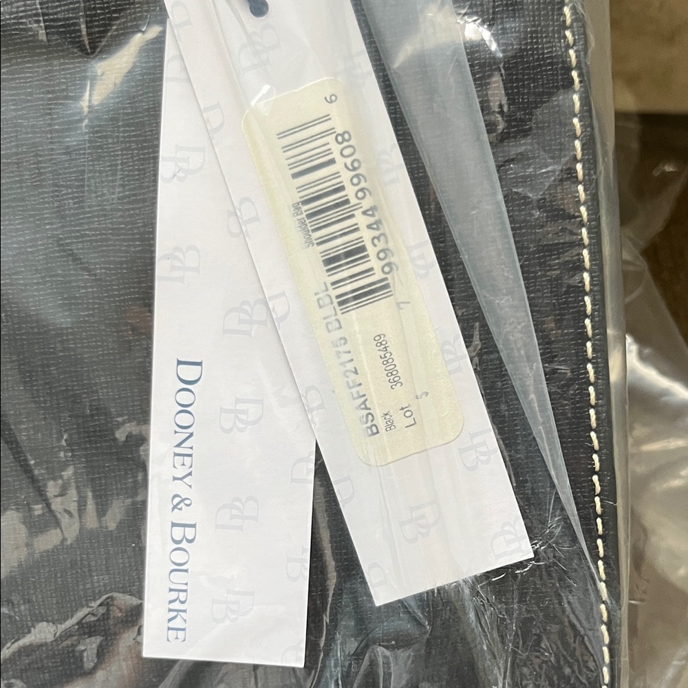 Dooney & Bourke Florentine Leather Shoulder Bag Factory Packaging - Picture 2 of 8